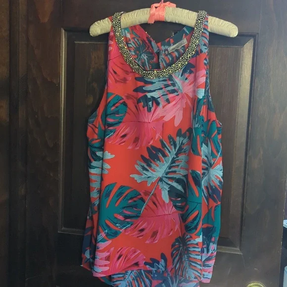 Jennifer Lopez sheer flowy blouse - Picture 1 of 5